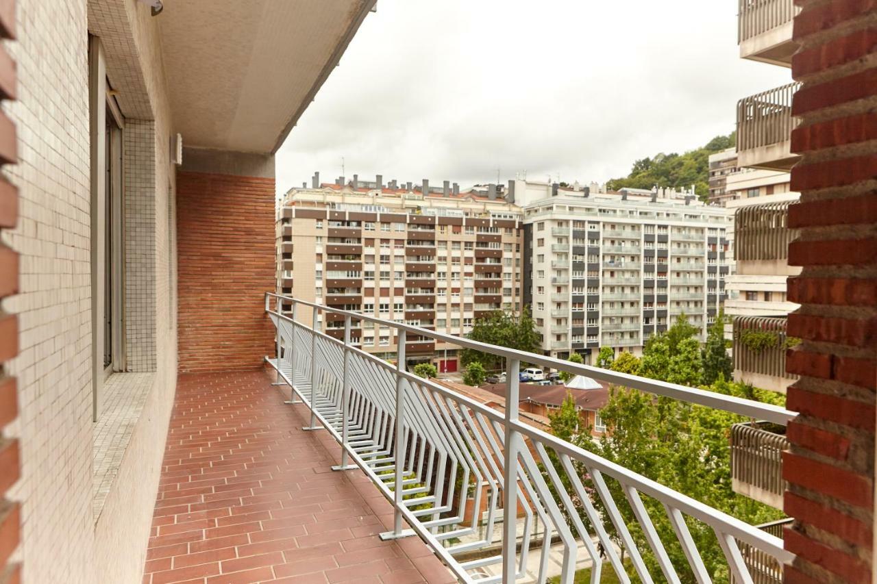 Salaberria Apartment With Private Garage San Sebastián Kültér fotó